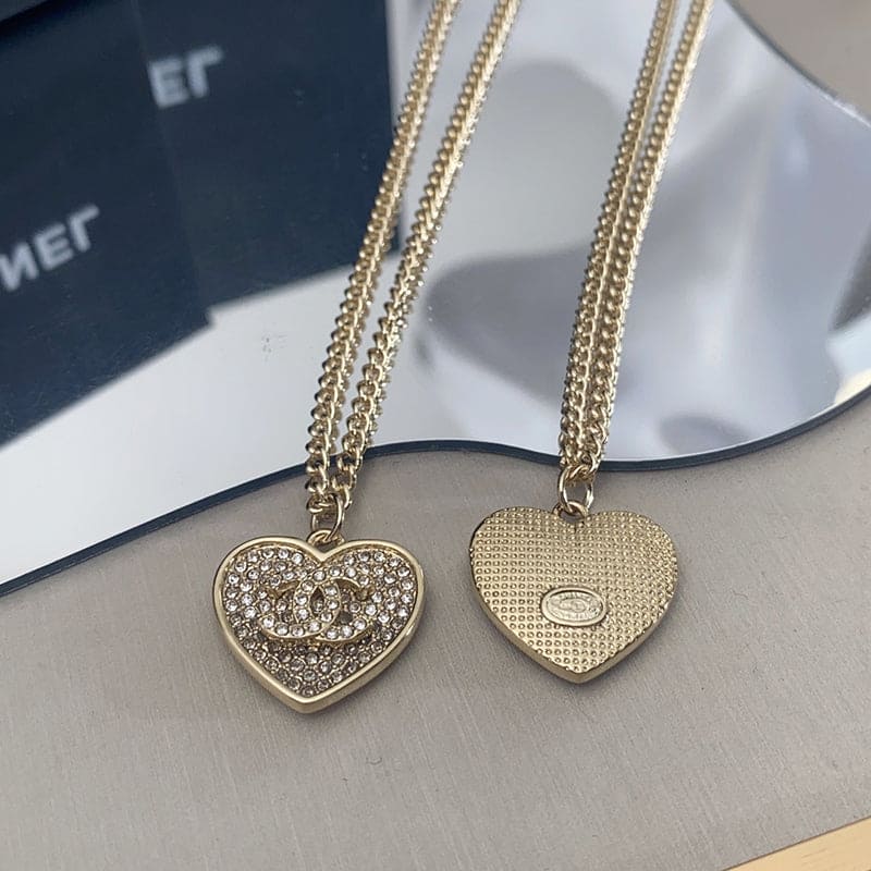 18K Chanel Pink Diamonds Necklace