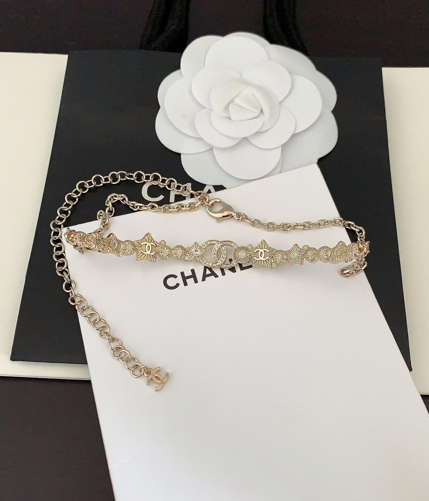18K Chanel White Pearl Crystals Necklace