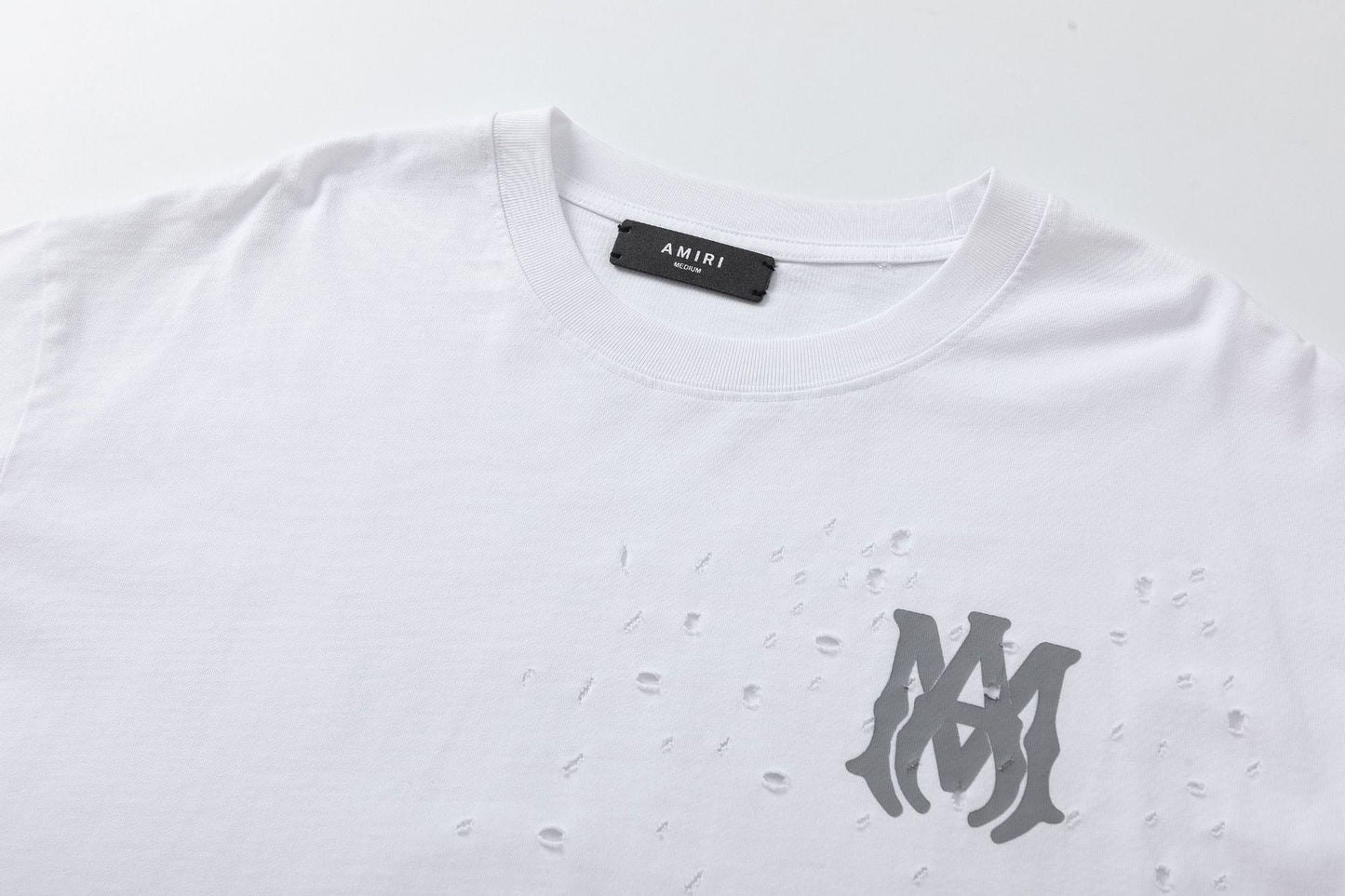 AMRI Damaged Holes T-Shirt