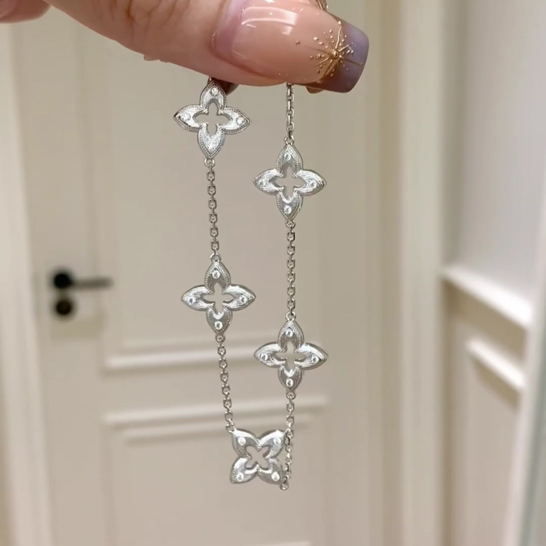 Hollow Four-Leaf Clover Bracelet ¨C Brushed Finish
