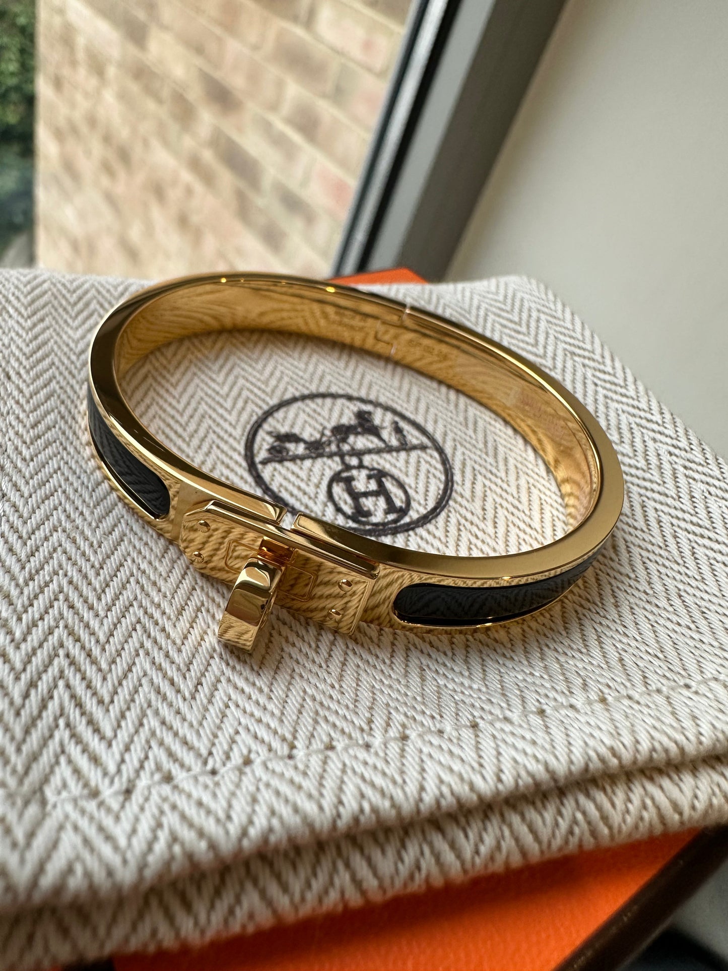HERMES Clic Kelly Bracelet Metal(Many/Gold)