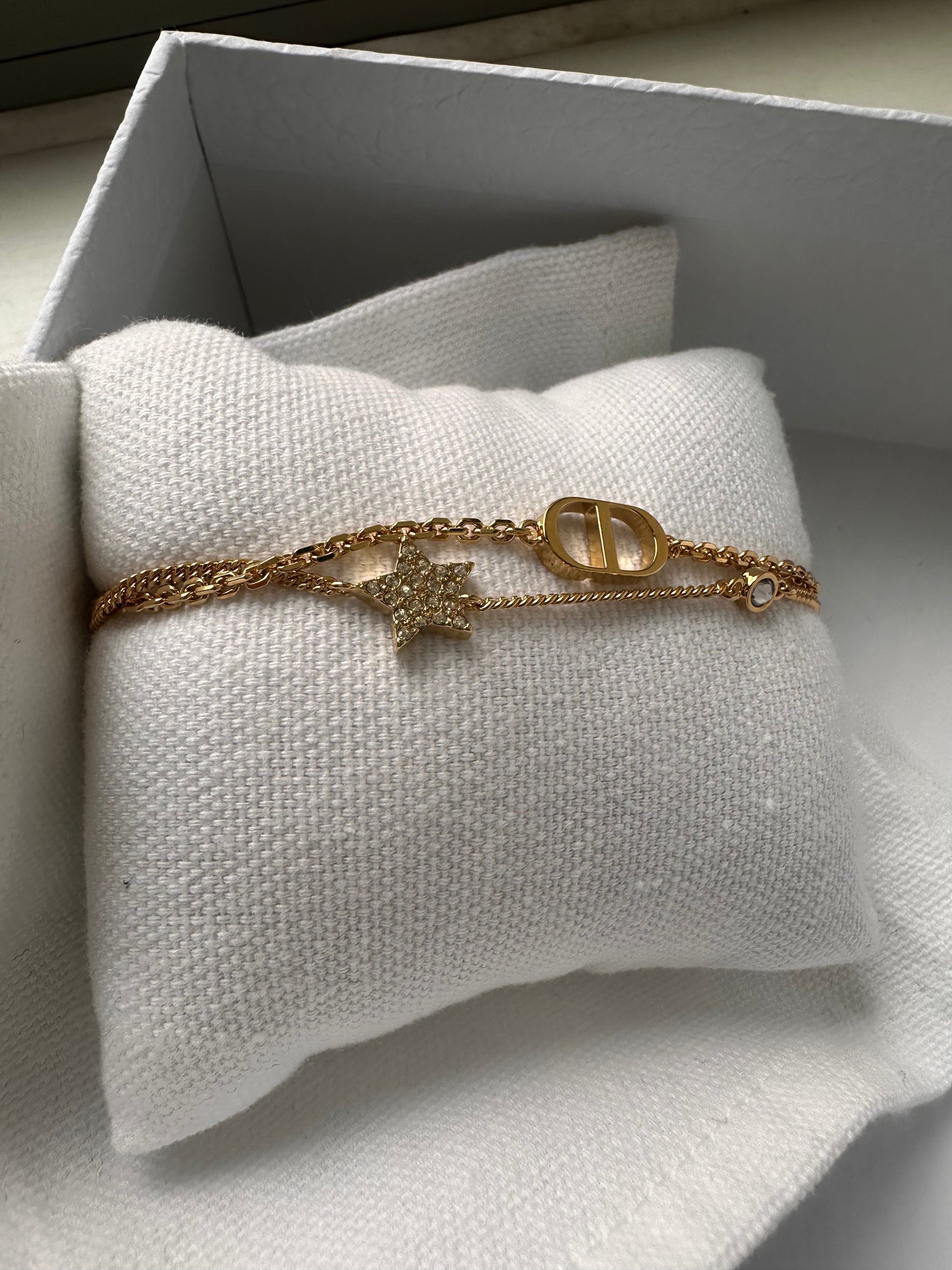 CHRISTIAN DIOR Petit CD Double Bracelet Gold-Finish Metal(2 Colors)