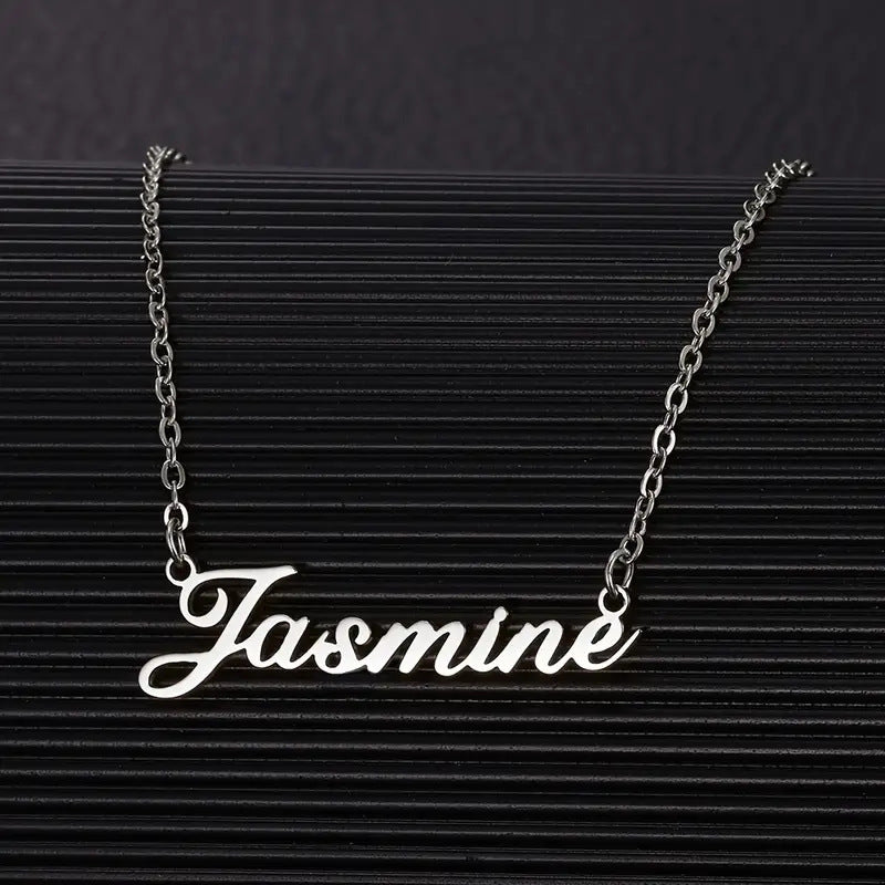 Personalized Name Necklace ¨C 20 Fonts Available