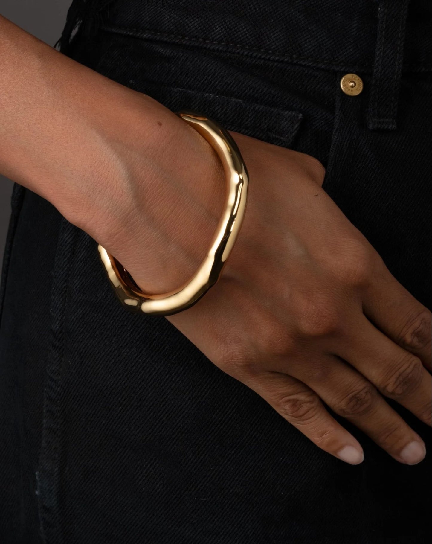 ALEXIS BITTAR Molten Bangle Bracelet 14k Gold Plated Brass(Small/2 Colors)