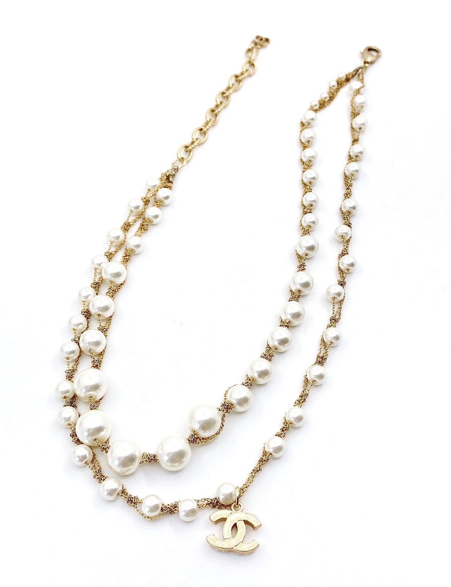 18K  Chanel Pearls Necklace