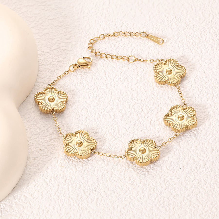 Elegant Five-Petal Flower Bracelet